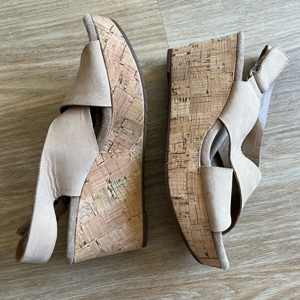 Clarks Cream Tan Wedge Sandals with Cork Platform